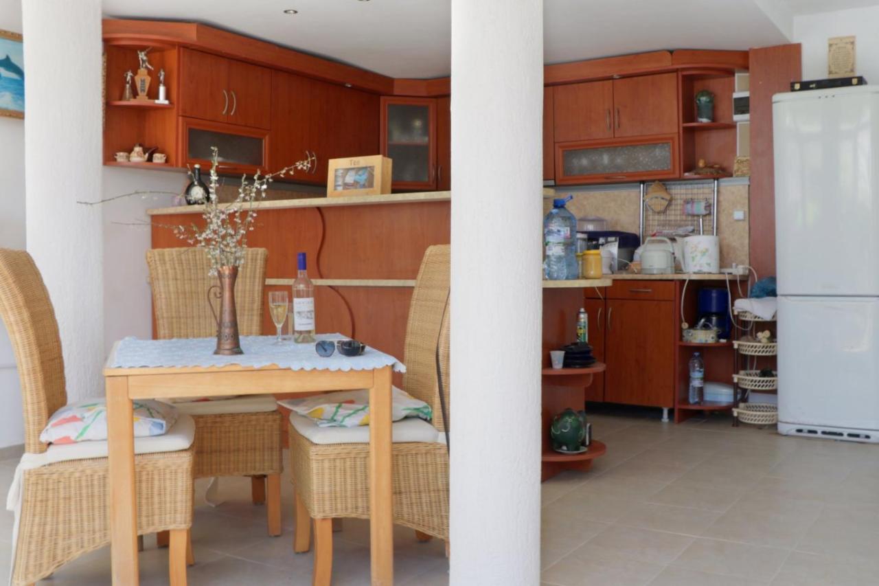 Villa Nora อัลเบนา ภายนอก รูปภาพ
